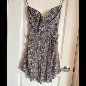 Strapless leopard print romper